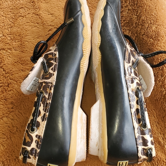 Sperry Women's Black and Leopard Moccasins - Picture 9 of 10